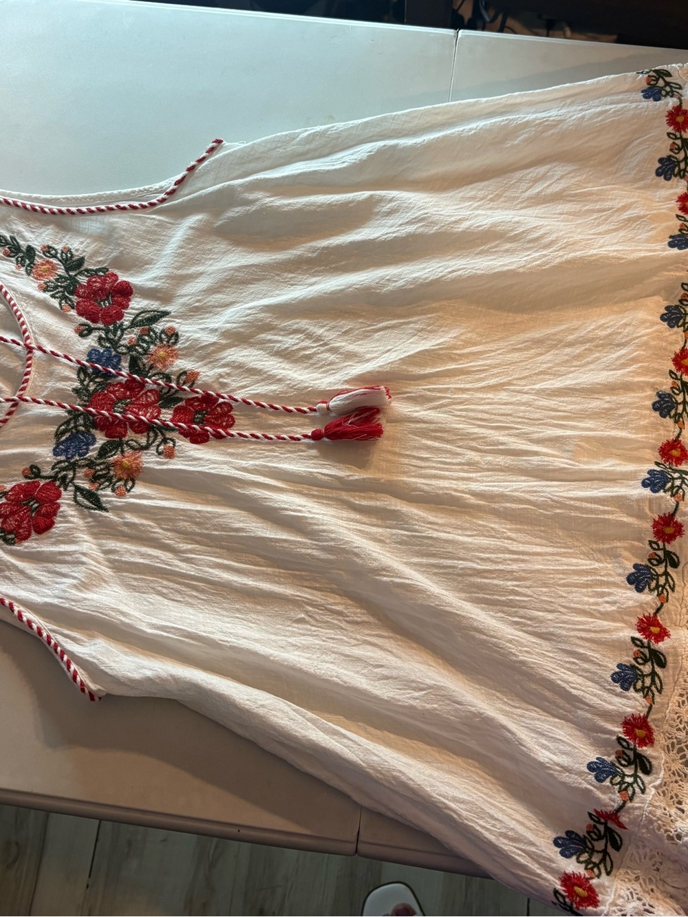 Max Studio White Sleeveless Dress with Red Floral Embroidery